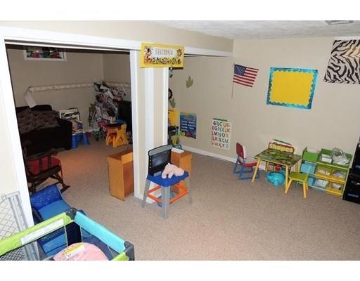 275 Morton Street Springfield, MA 01119 - Photo 7 of 8 Gallery Image 7