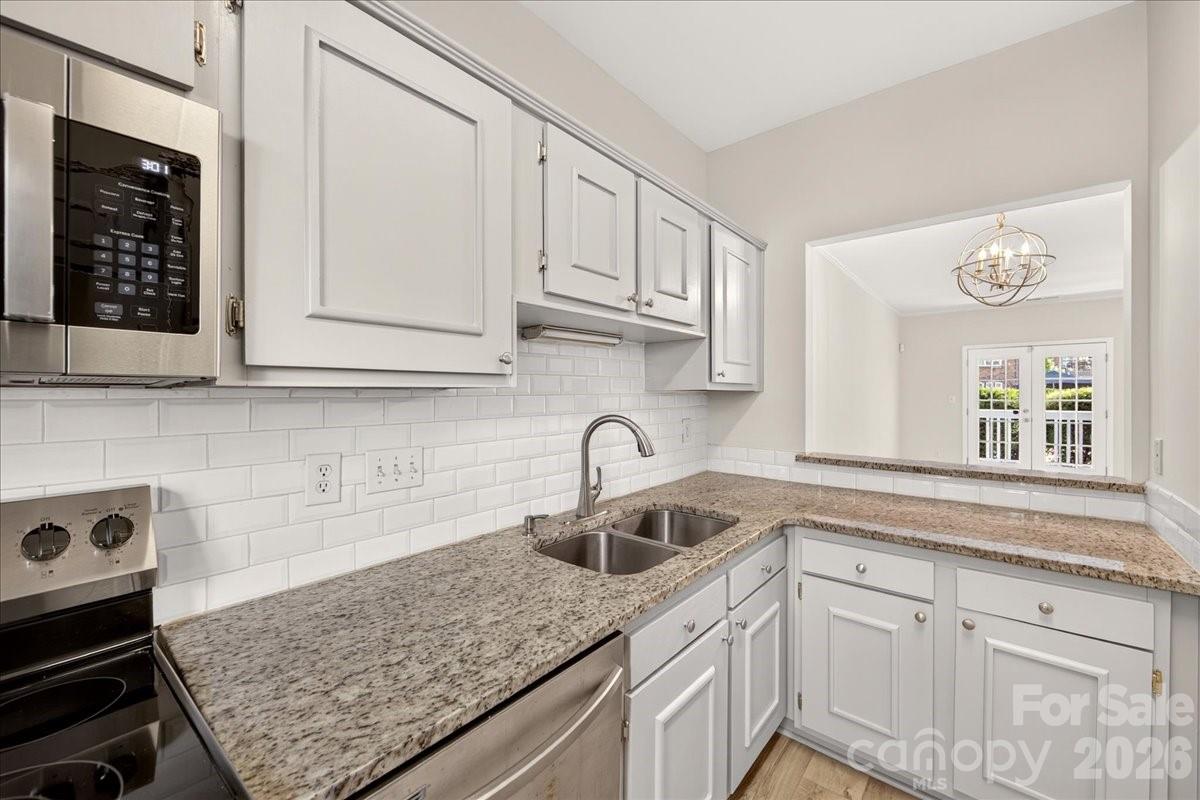 301 Queens Road, Unit 106 Charlotte, NC 28204 - Photo 9 of 34 Gallery Image 9