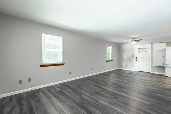 $1,400 | 7710 Short Tail Springs Road, Unit B, Harrison, TN 37341