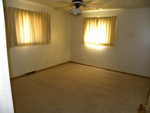 1284 Erickson Road Columbus, OH 43227 - Photo 8 of 8 Gallery Image 8