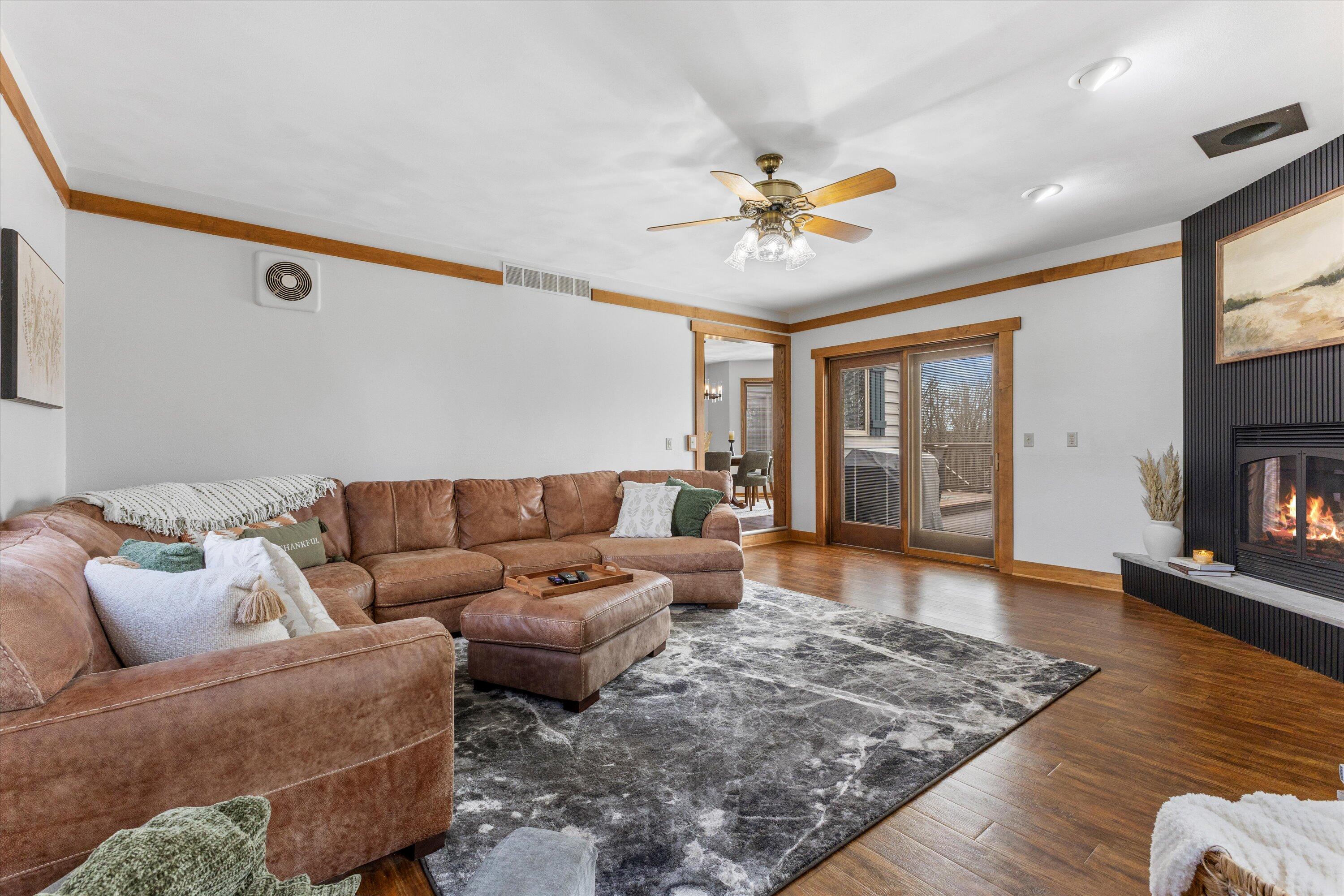 26041 Deer Ridge Trail Norway, WI 53185 - Photo 15 of 58 Family Room