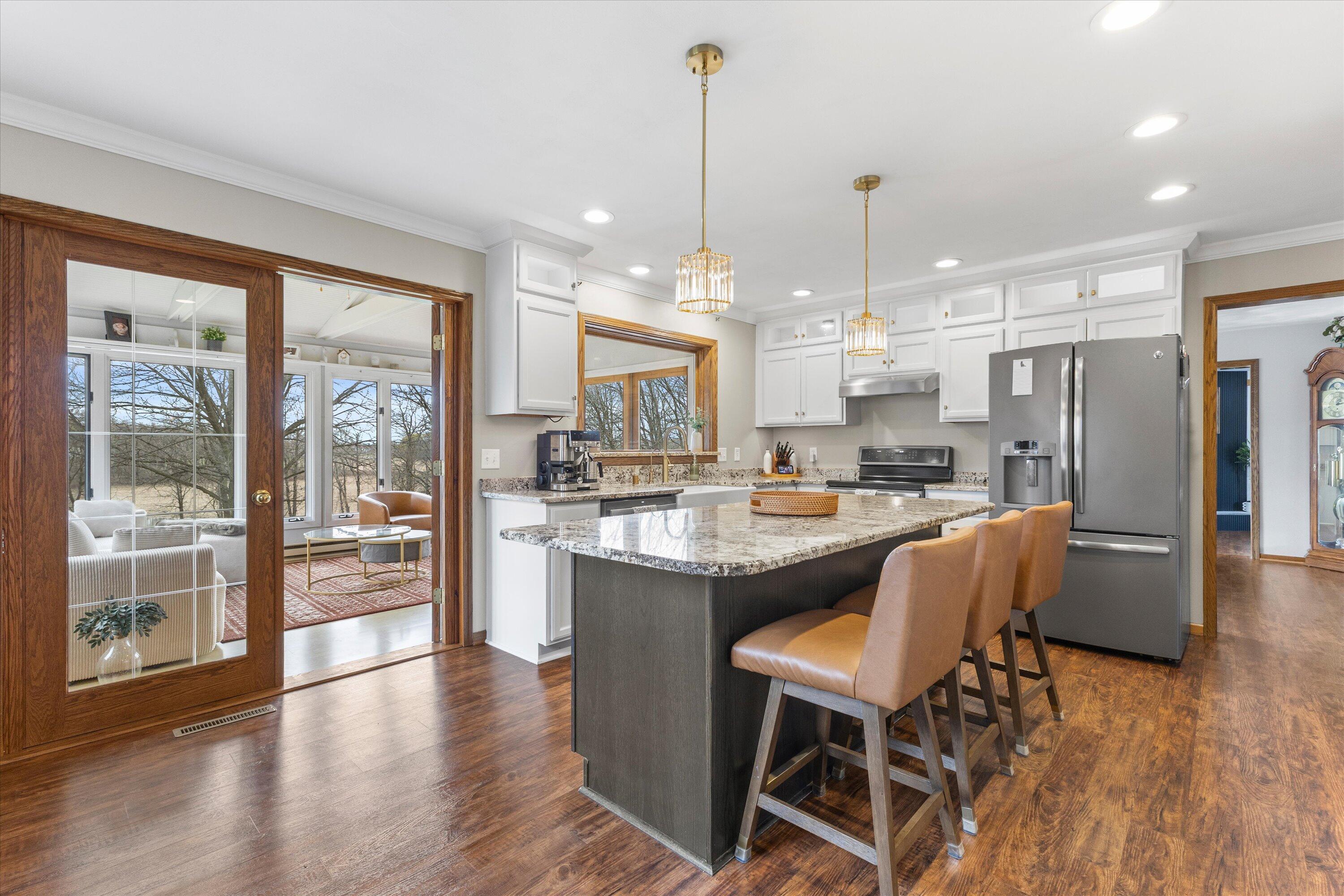 26041 Deer Ridge Trail Norway, WI 53185 - Photo 5 of 58 Kitchen