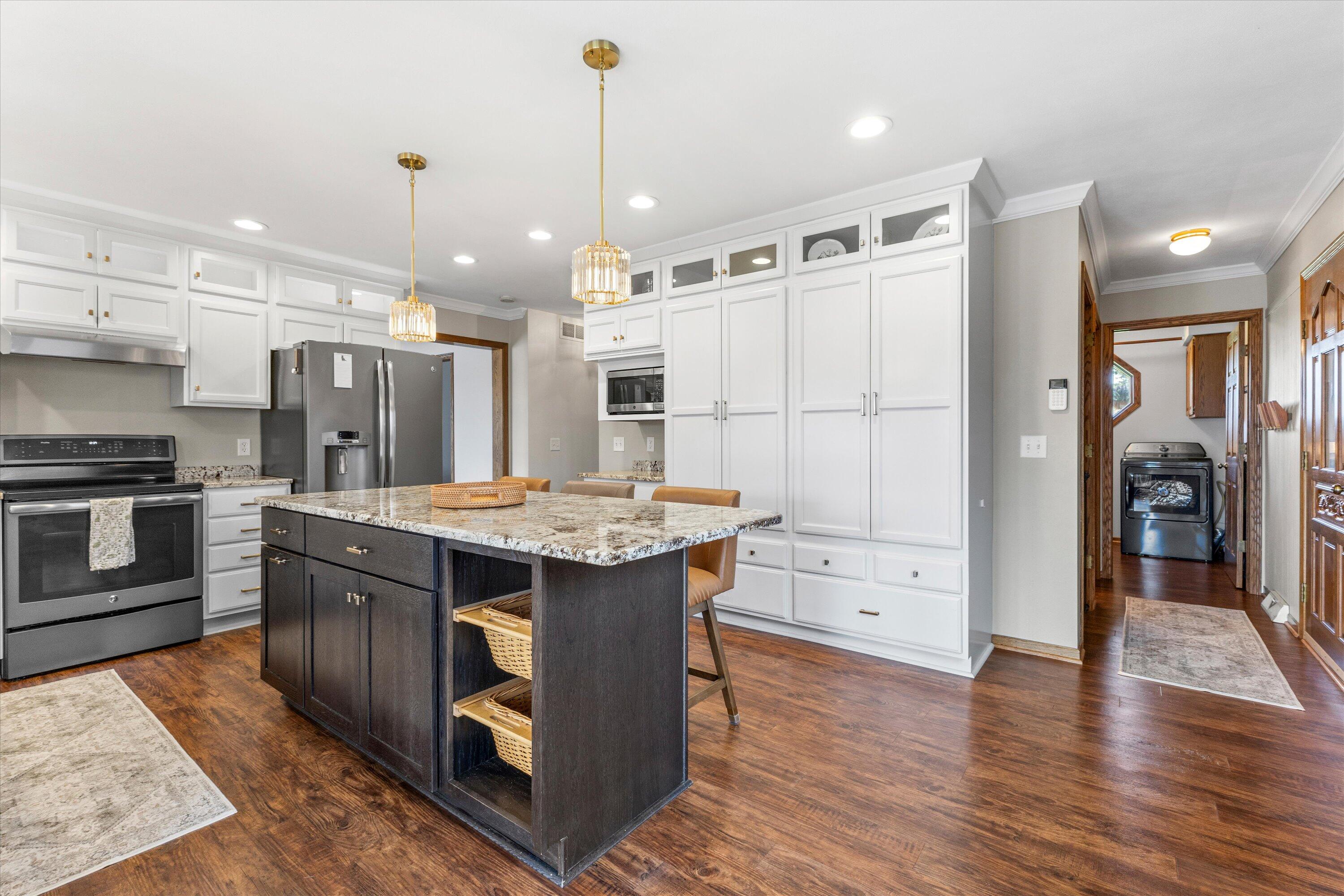 26041 Deer Ridge Trail Norway, WI 53185 - Photo 8 of 58 Kitchen