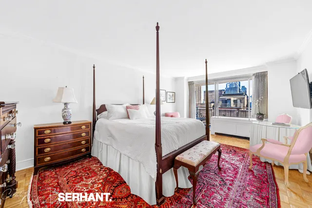 $1,950,000 | 132 East 35th Street, Unit 16H | Murray Hill
