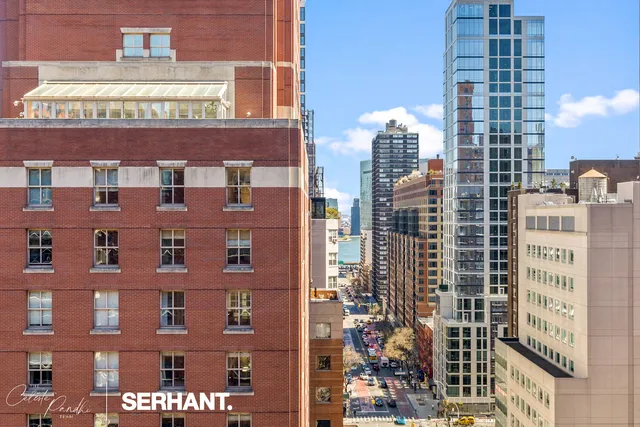 $1,950,000 | 132 East 35th Street, Unit 16H | Murray Hill