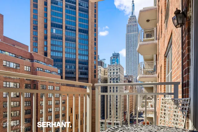 $1,950,000 | 132 East 35th Street, Unit 16H | Murray Hill