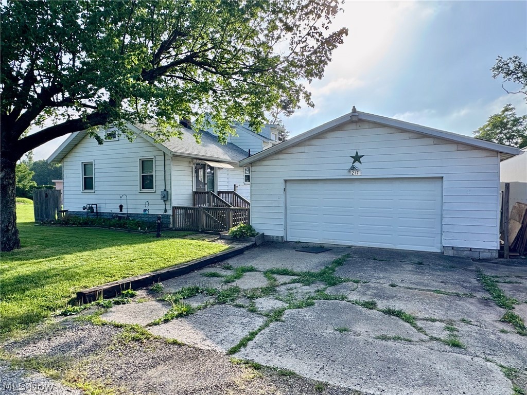 2171 Stahl Road Akron, OH 44319 - Photo 2 of 12