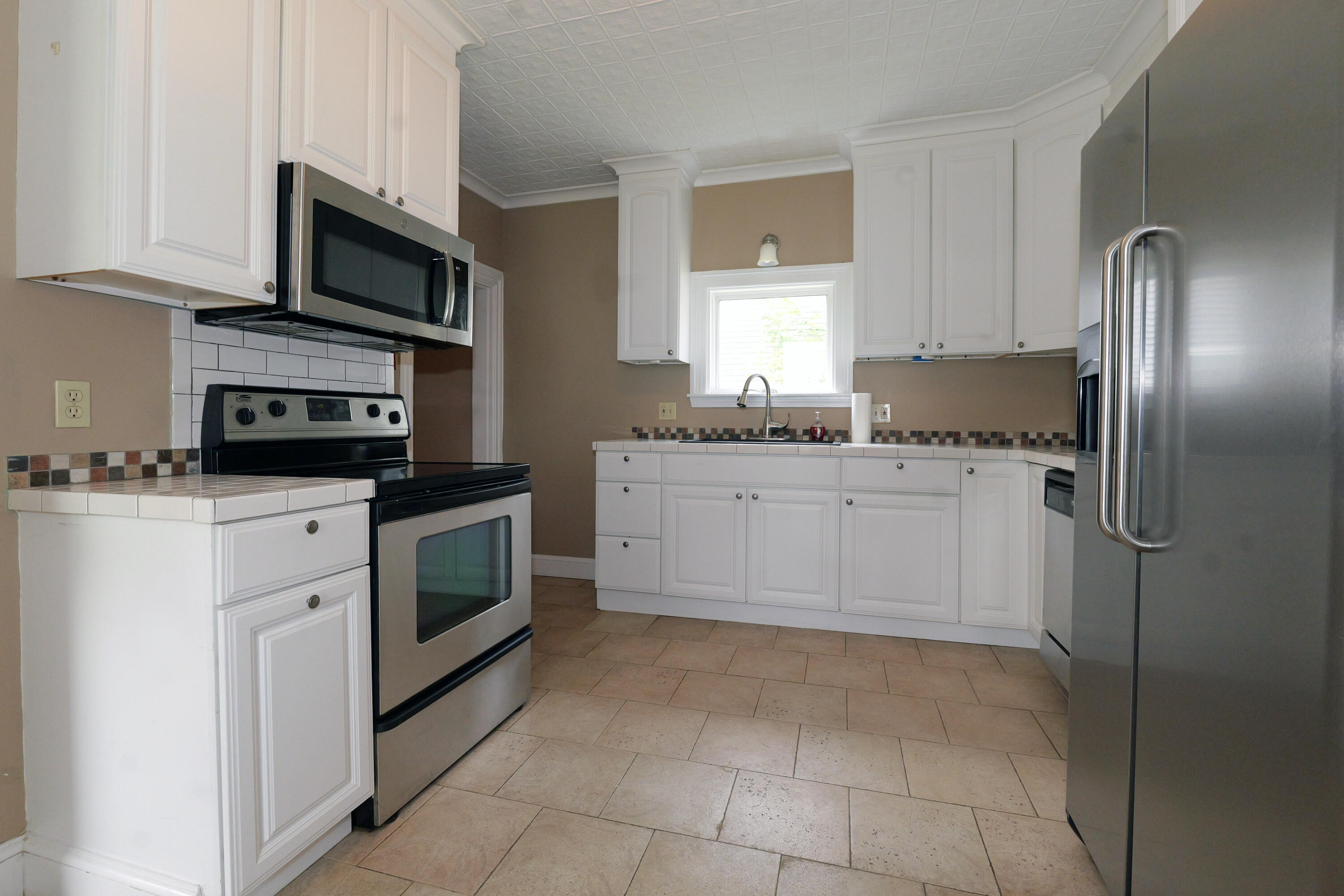 60 West Street Bangor, ME 04401 - Photo 11 of 40 Kitchen_1
