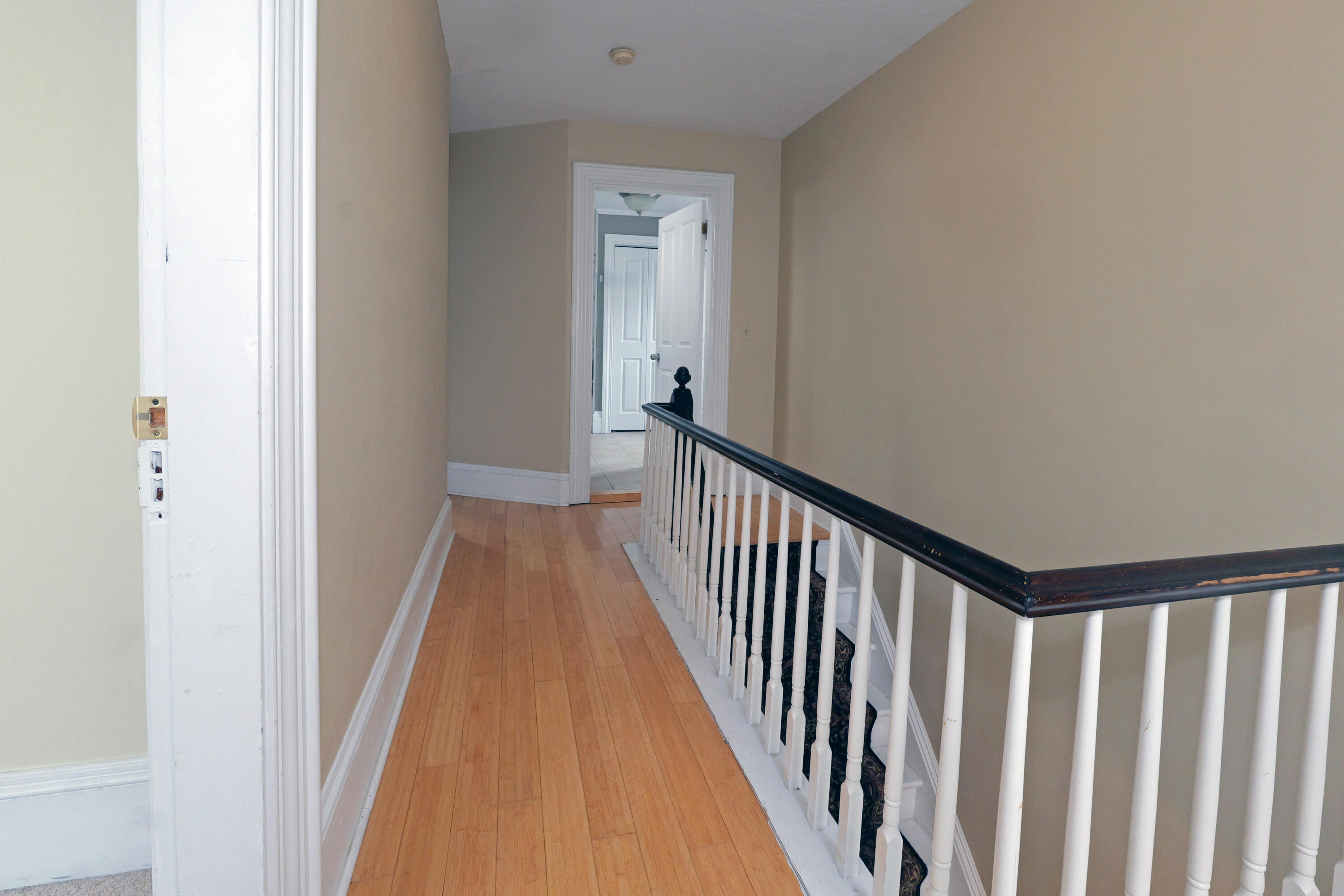 60 West Street Bangor, ME 04401 - Photo 25 of 40 Hallway_4