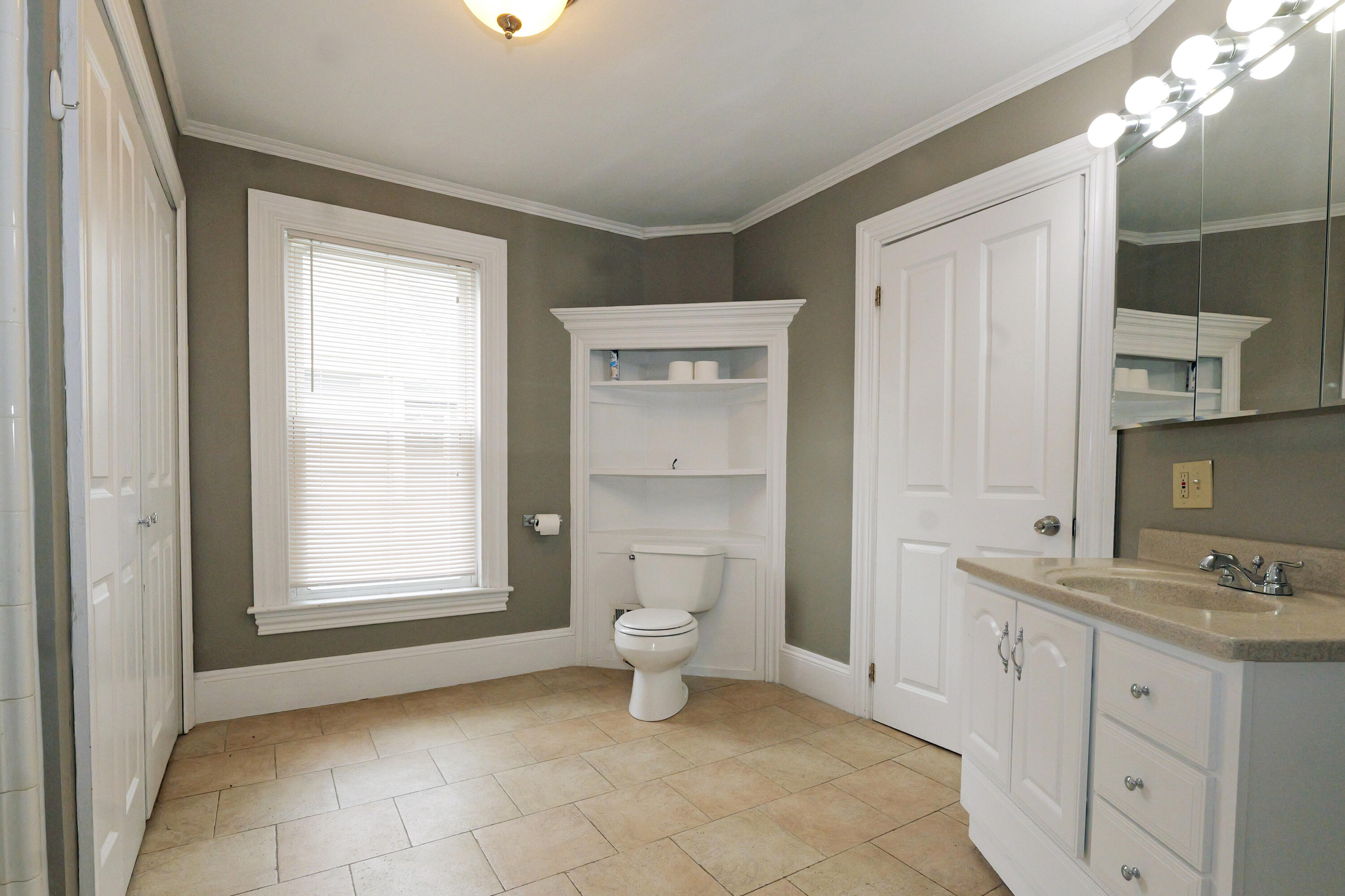 60 West Street Bangor, ME 04401 - Photo 28 of 40 BATHROOM_2A