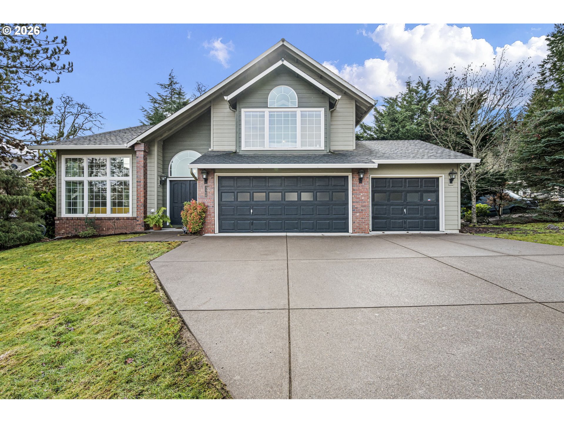 3368 Bentley Avenue Eugene, OR 97405 - Photo 1 of 48