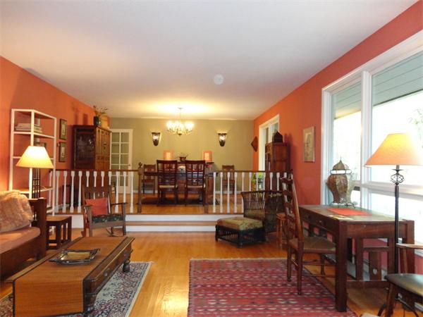 186 Harkness Road Amherst, MA 01002 - Photo 3 of 25
