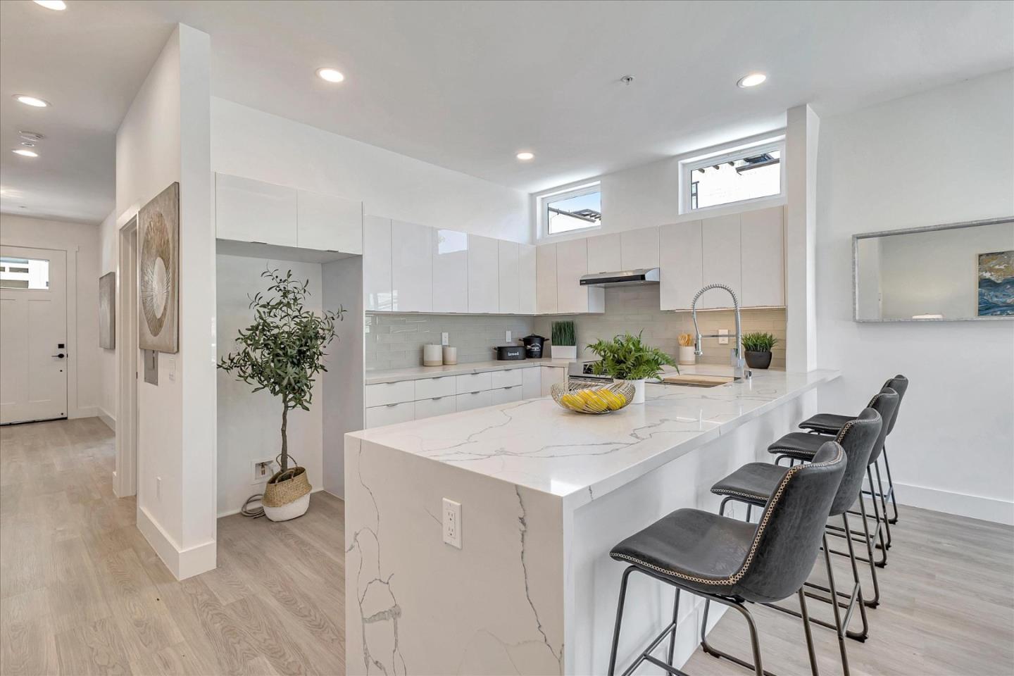 1998 Montecito Avenue Mountain View, CA 94043 - Photo 4 of 29 a view of kitchen with table and chairs
