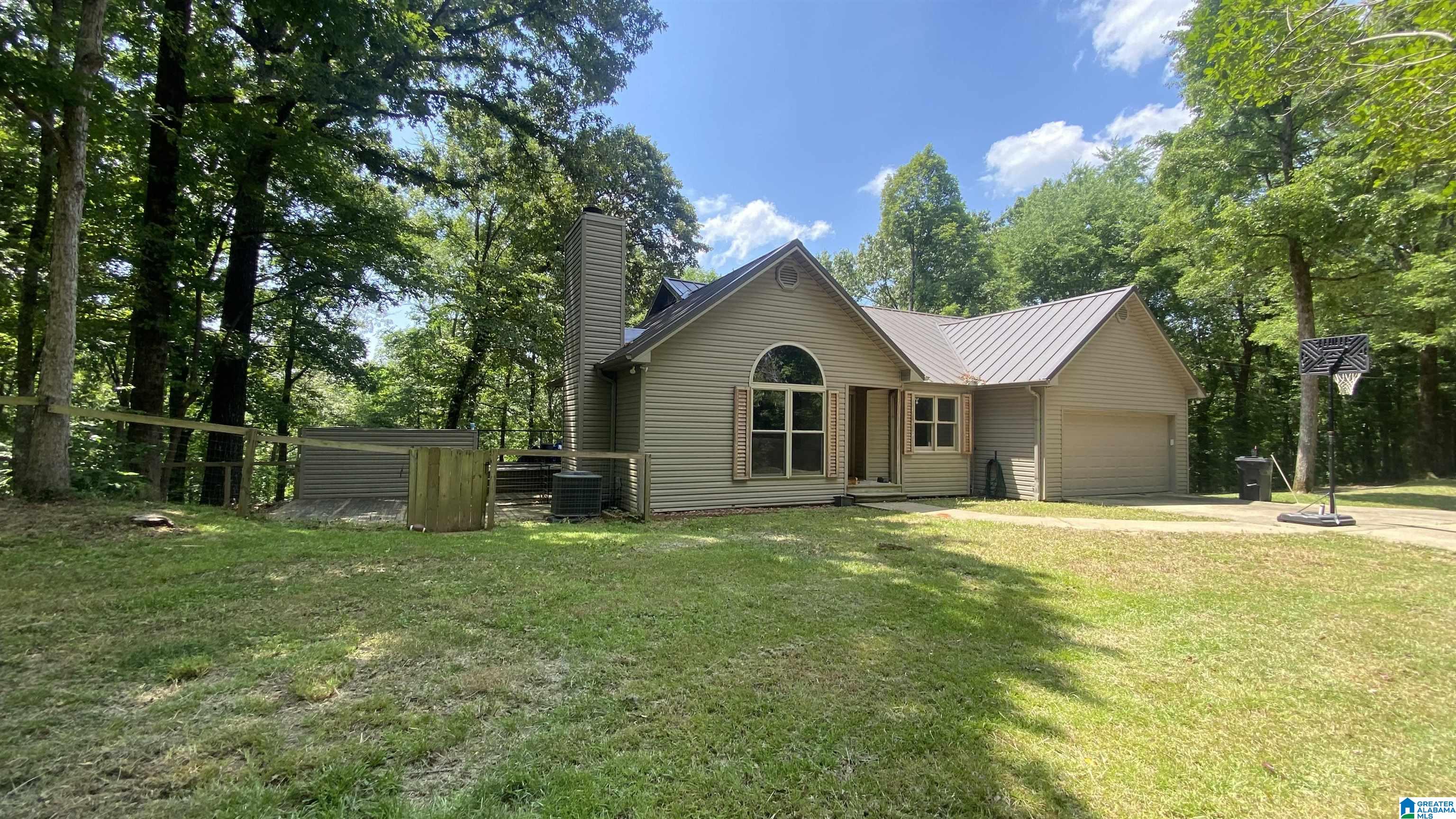 260 Jean Road Moody, AL 35004 - Photo 2 of 22