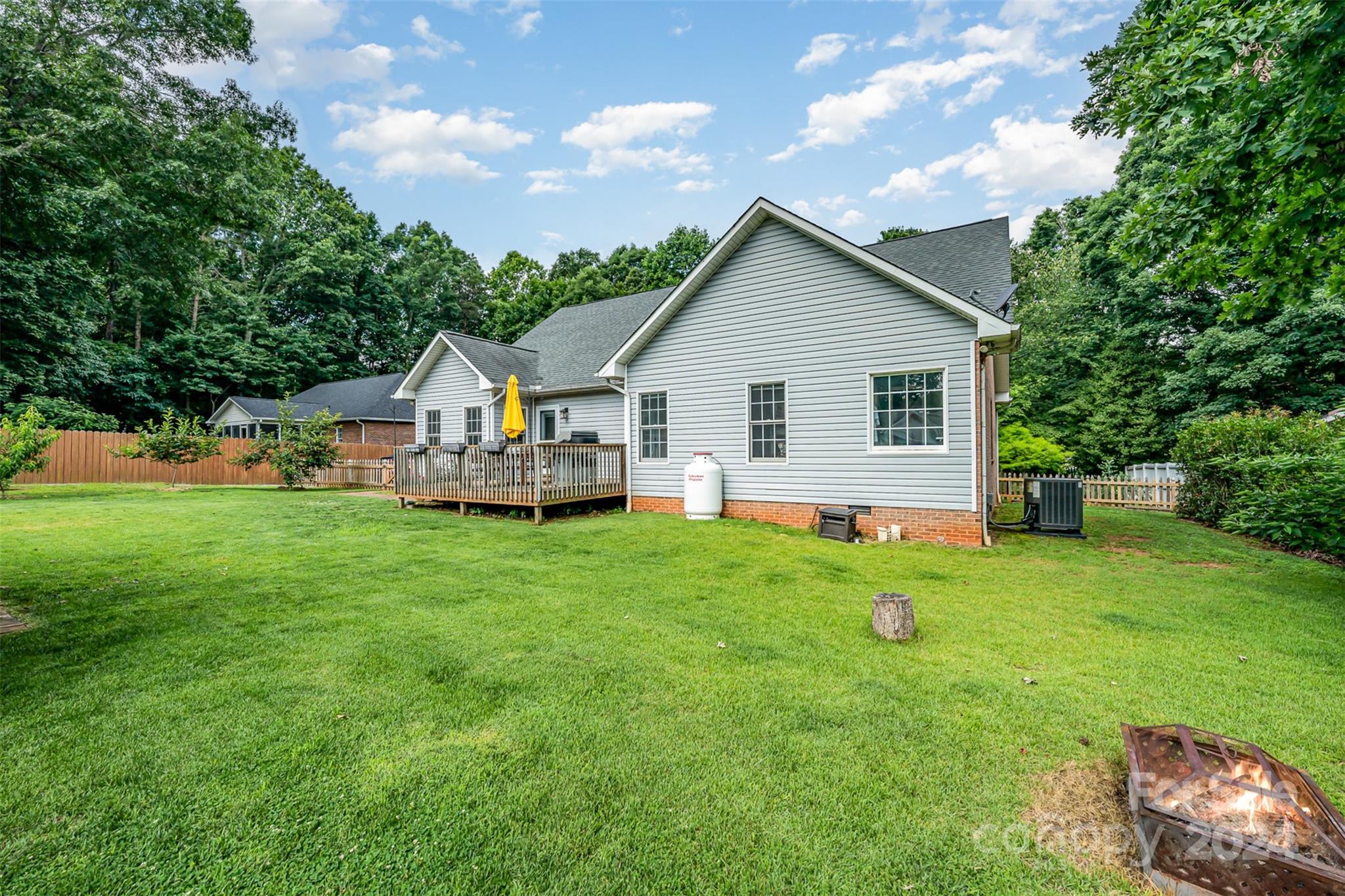 708 1st Avenue North Conover, NC 28613 - Photo 26 of 26 a view of a house with backyard and garden