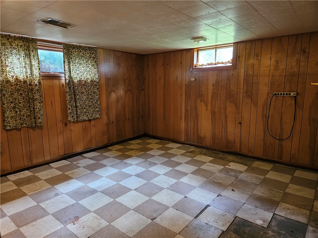 175 Airport Road Decatur, IL 62521 - Photo 23 of 33 Basement