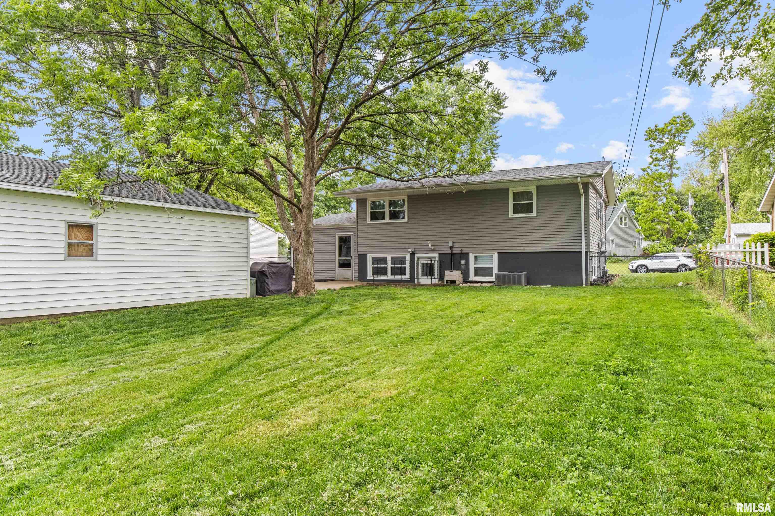 105 Douglas Road Marquette Heights, IL 61554 - Photo 23 of 25 Gallery Image 23