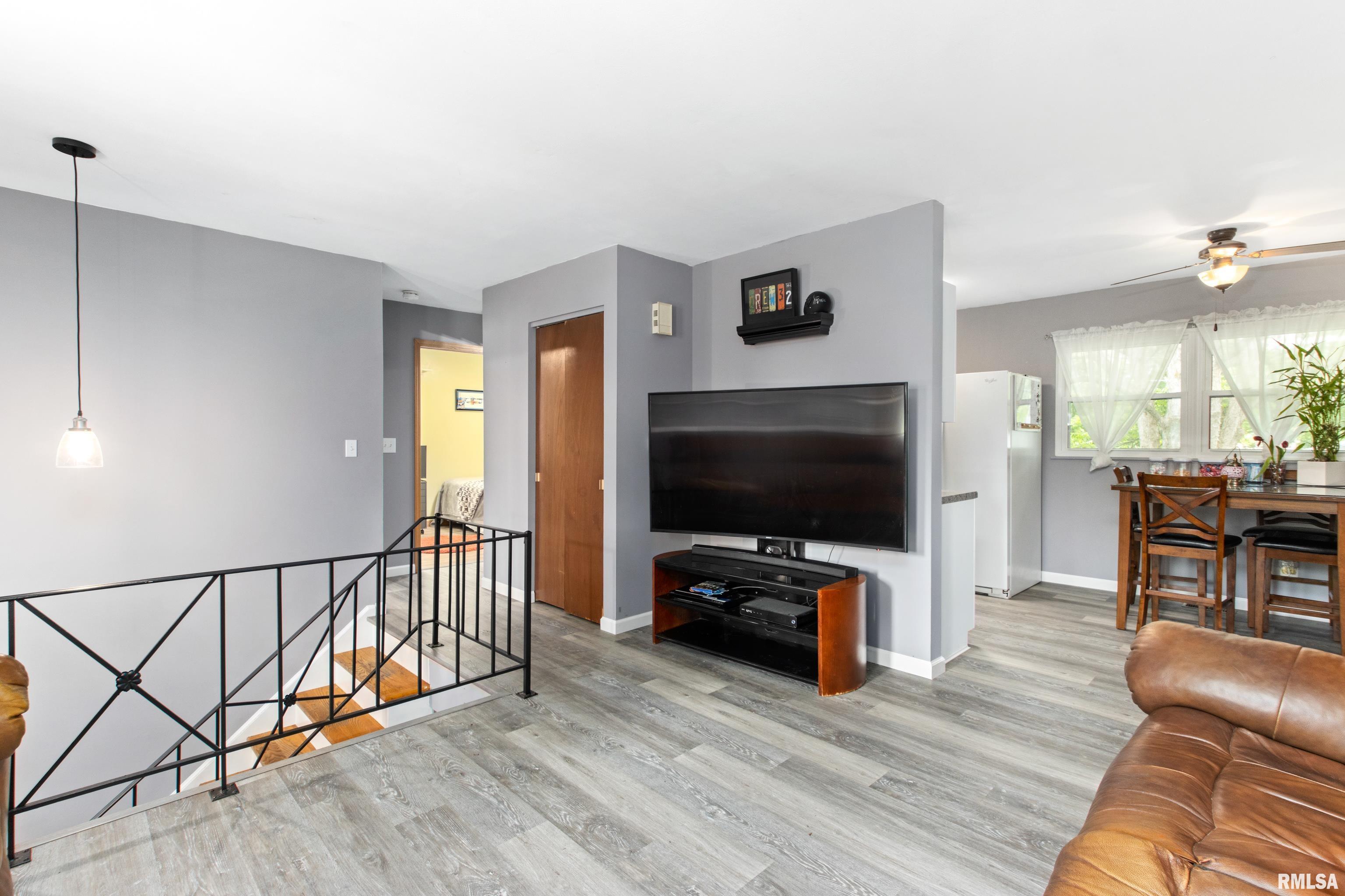 105 Douglas Road Marquette Heights, IL 61554 - Photo 5 of 25 Gallery Image 5