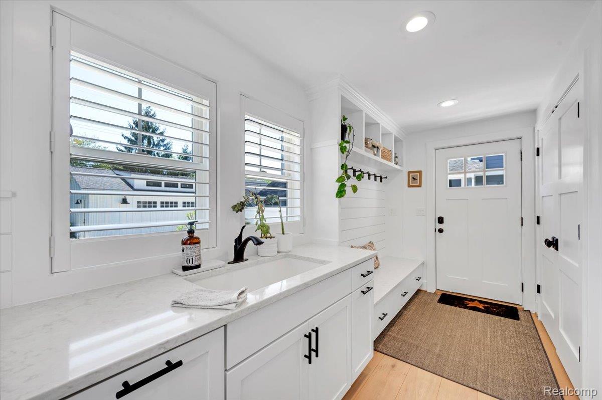 332 Highland Avenue Rochester, MI 48307 - Photo 17 of 39 Mudroom featuring light wood-type flooring and recessed lighting
