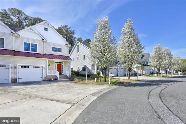 $675,000 | 18 Ocean Mist Drive, Ocean View, DE 19970