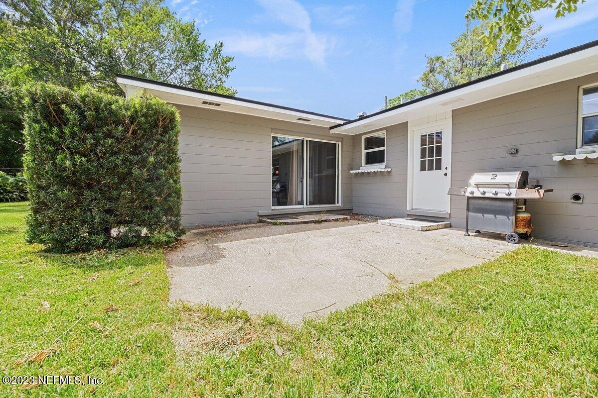 711 Antigua Road Jacksonville, FL 32216 - Photo 17 of 19 Patio Area