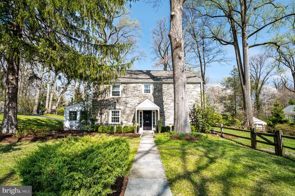 $1,100,000 | 2 Briar Road, Wayne, PA 19087