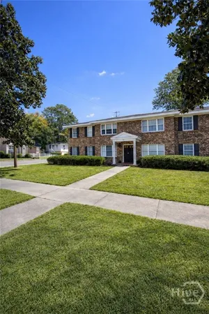 $1,600 | 139 East 55th Street, Savannah, GA 31405