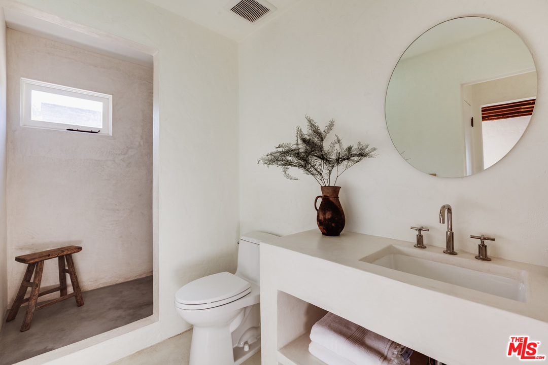 4470 Beauvais Avenue Los Angeles, CA 90065 - Photo 19 of 53