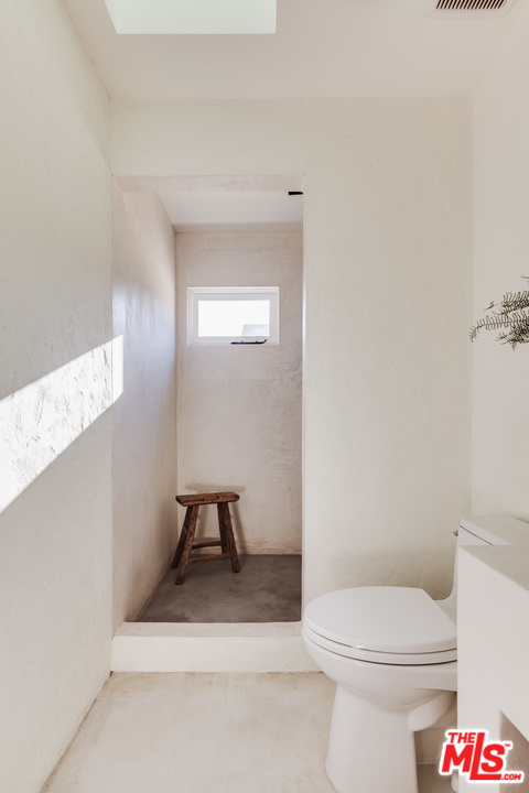 4470 Beauvais Avenue Los Angeles, CA 90065 - Photo 20 of 53