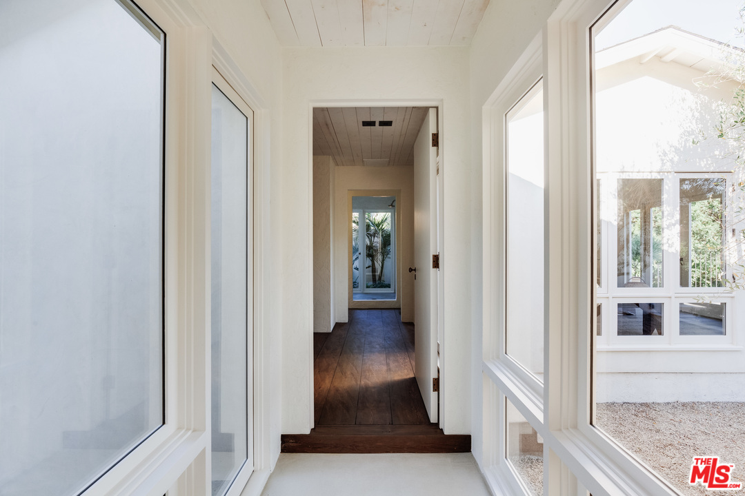 4470 Beauvais Avenue Los Angeles, CA 90065 - Photo 23 of 53