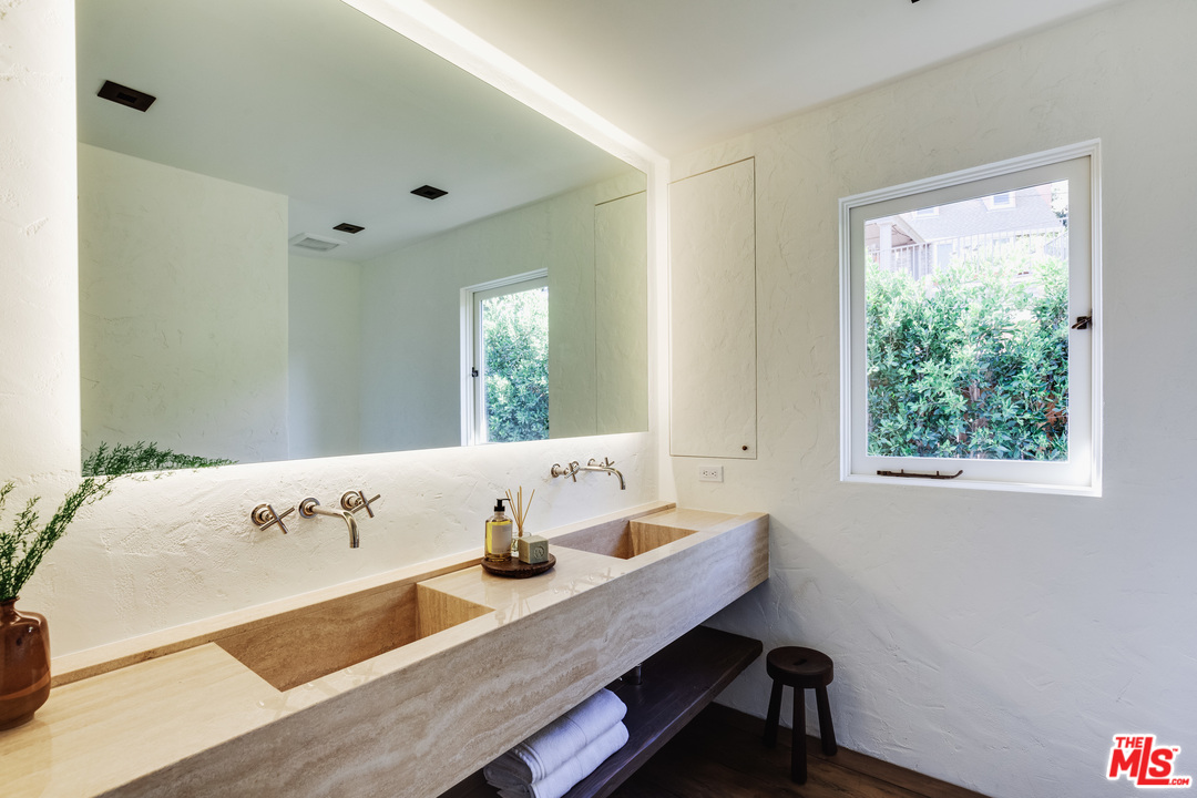 4470 Beauvais Avenue Los Angeles, CA 90065 - Photo 29 of 53