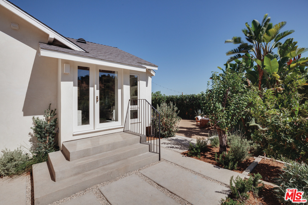 4470 Beauvais Avenue Los Angeles, CA 90065 - Photo 37 of 53