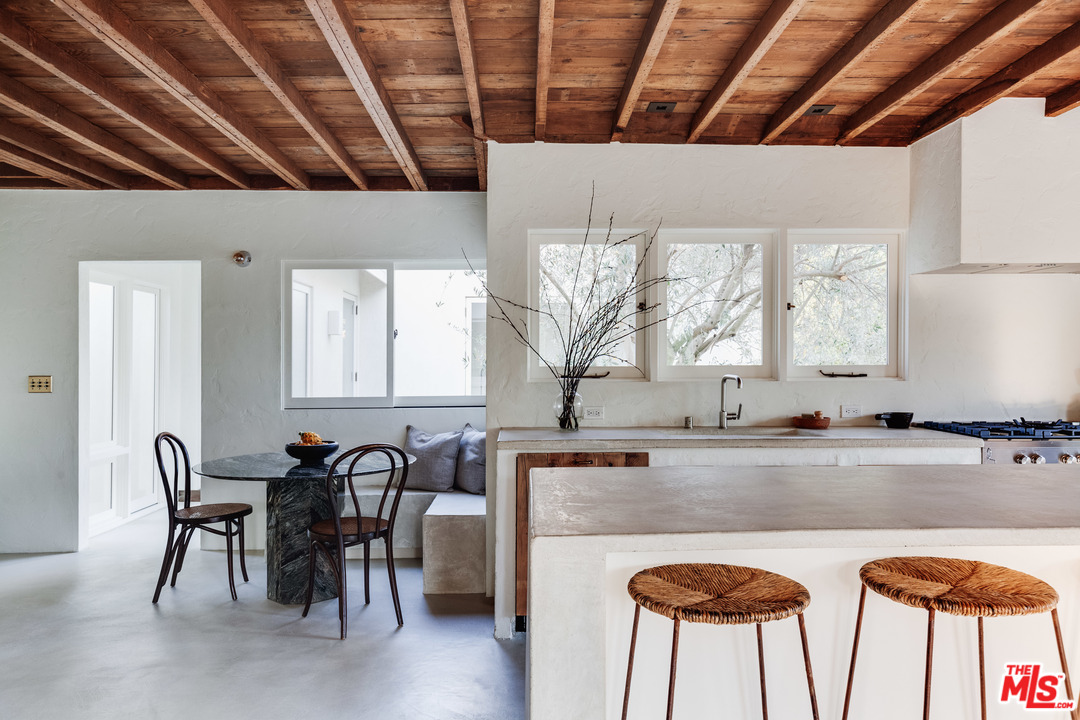 4470 Beauvais Avenue Los Angeles, CA 90065 - Photo 7 of 53