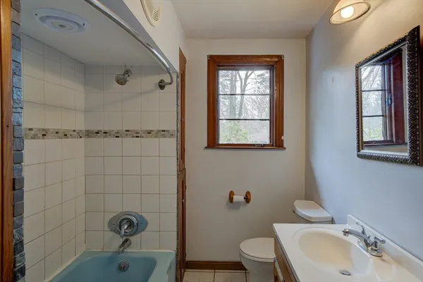 $900,000 | 12 Lakewood Park Road, Westminster, MA 01473