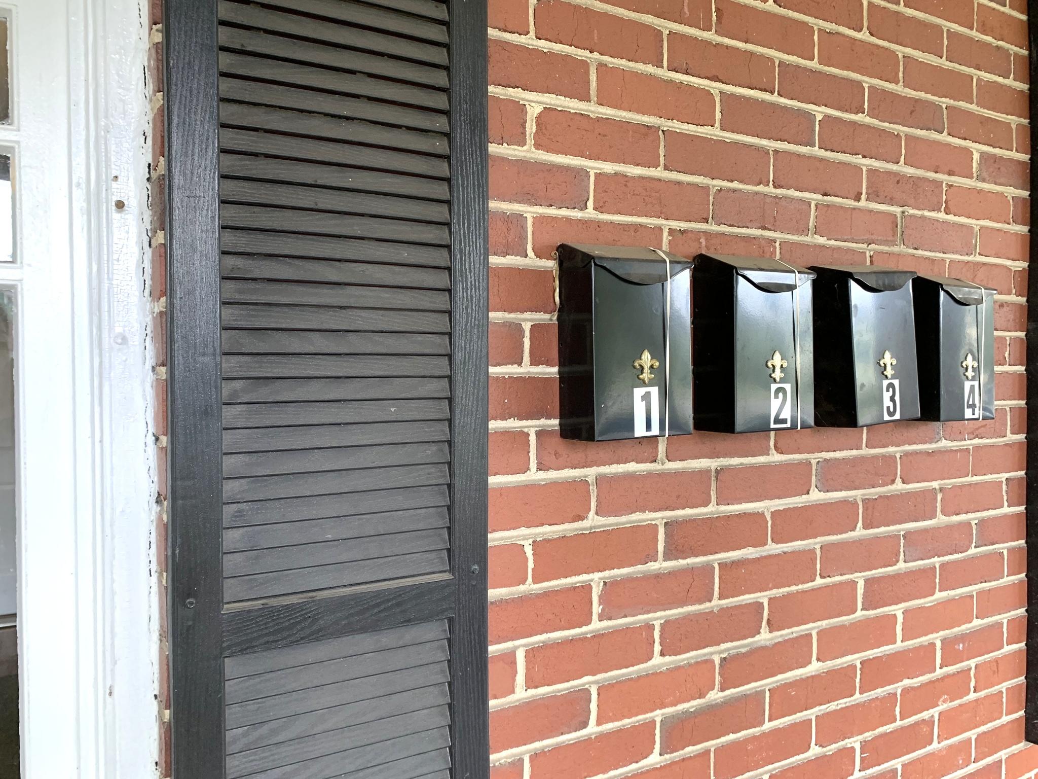 1306 Patterson Avenue Southwest, Unit 3 Roanoke, VA 24016 - Photo 4 of 28 a view of a brick building