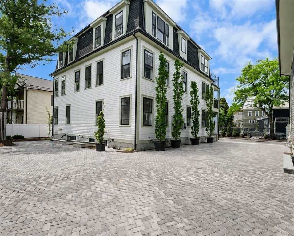 12-2 Corinthian Road, Unit 2 Somerville, MA 02144 - Photo 3 of 7