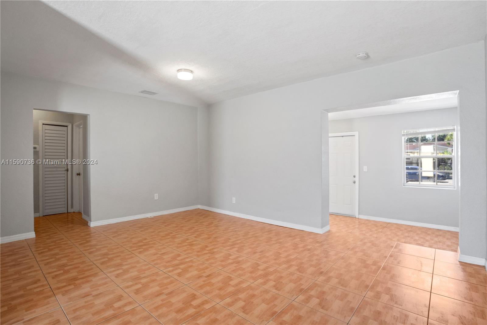 421 Northwest 106th Street Miami, FL 33150 - Photo 8 of 12 Gallery Image 8
