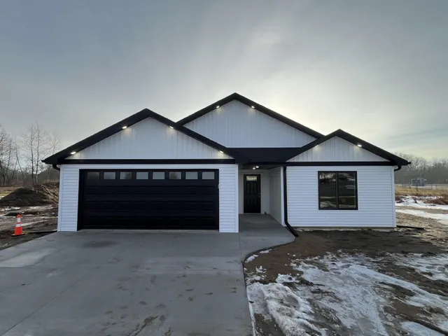 $315,000 | 280 10th Street, Lakeview, MI 48850