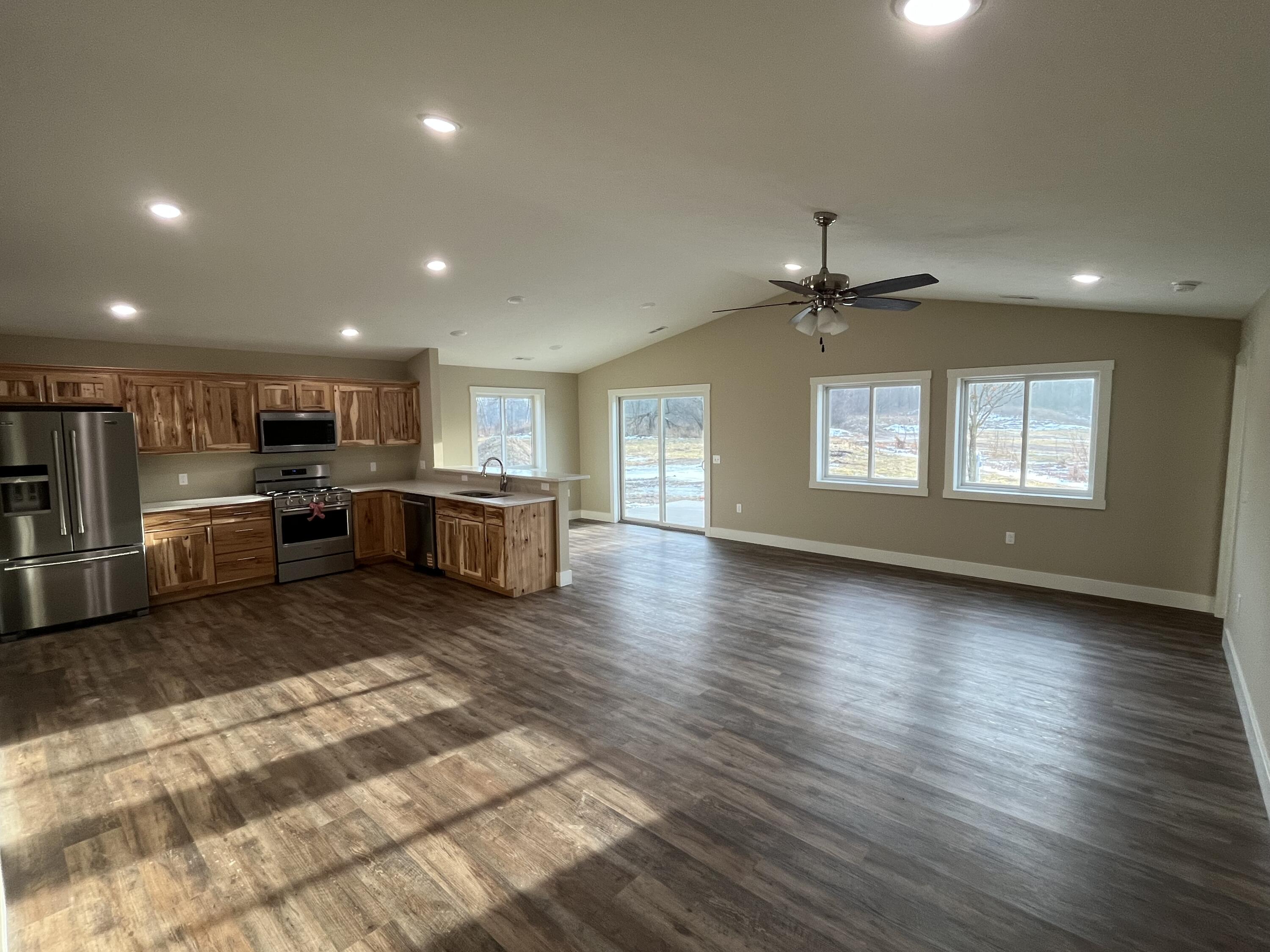 280 10th Street Lakeview, MI 48850 - Photo 6 of 22 IMG_0607