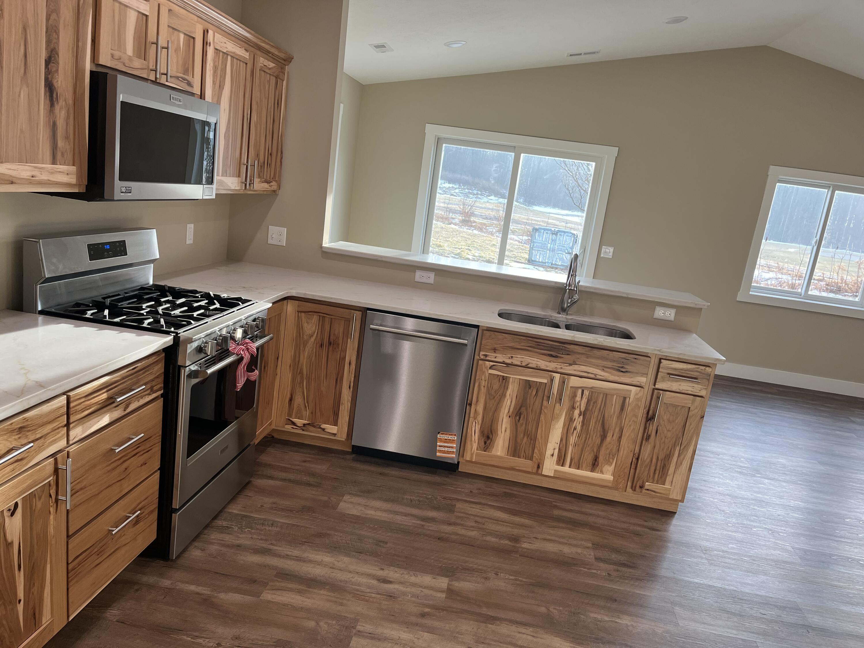 280 10th Street Lakeview, MI 48850 - Photo 8 of 22 IMG_0603