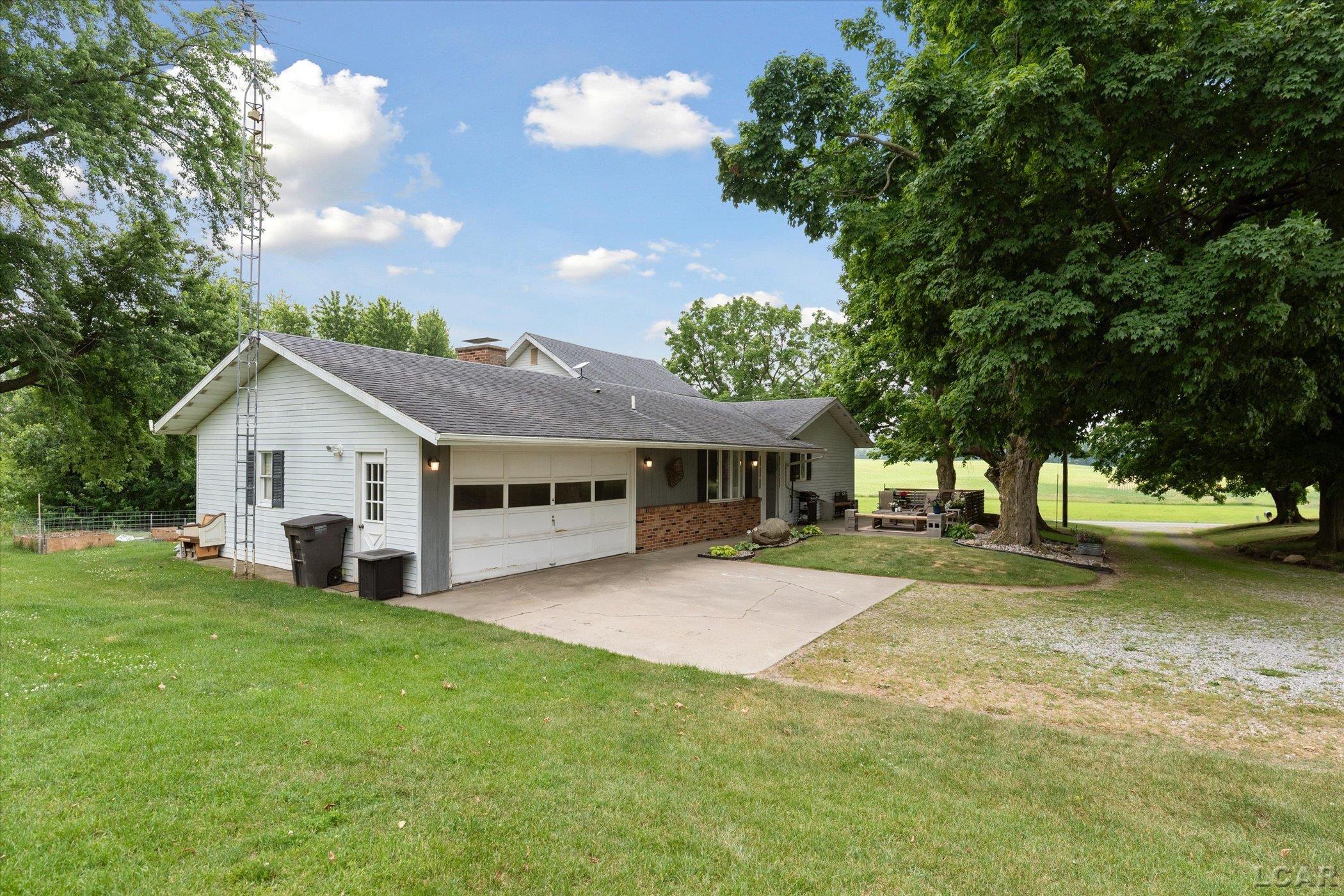 7840 Squawfield Road Pittsford, MI 49271 - Photo 2 of 60