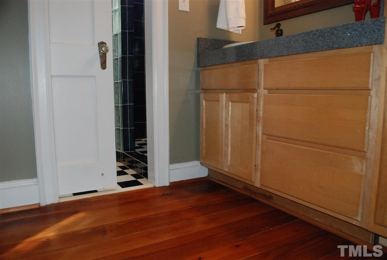 426 Morrison Avenue Raleigh, NC 27608 - Photo 17 of 25 Master Bath