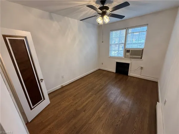 $1,195 | 1318 Glade Street Northwest, Unit 42, Winston-Salem, NC 27101