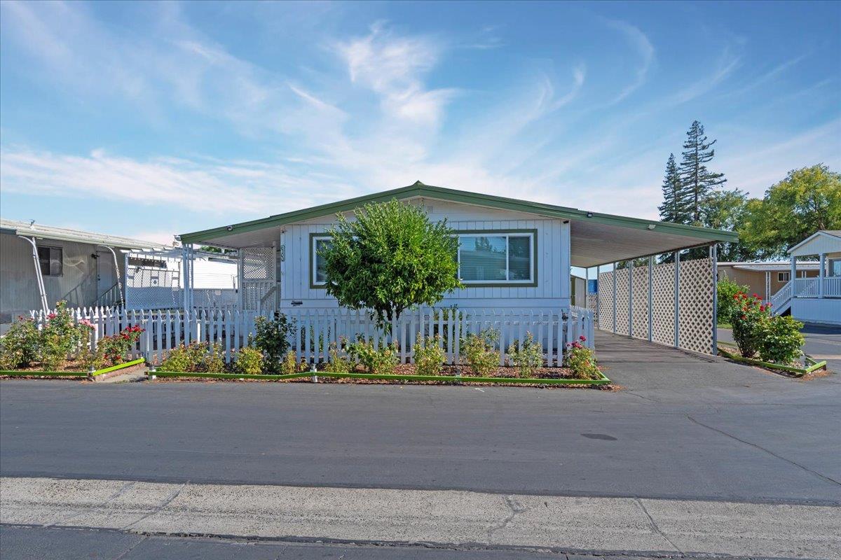 6300 Election Lane, Unit 118 Sacramento, CA 95828 - Photo 2 of 38 front view of a house