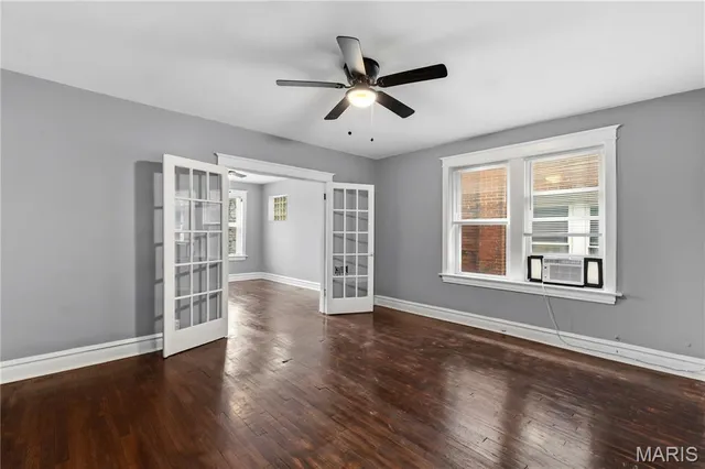 $920 | 4234 Dewey Avenue, Unit 2N, St. Louis, MO 63116