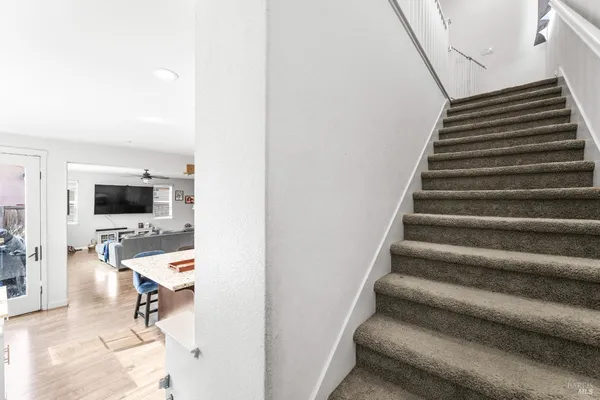 $699,950 | 1215 Columbia Drive, Dixon, CA 95620