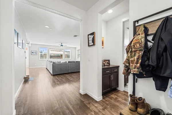 $699,950 | 1215 Columbia Drive, Dixon, CA 95620