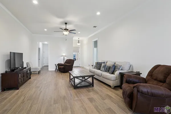 $322,500 | 41177 Coastline Avenue, Gonzales, LA 70737