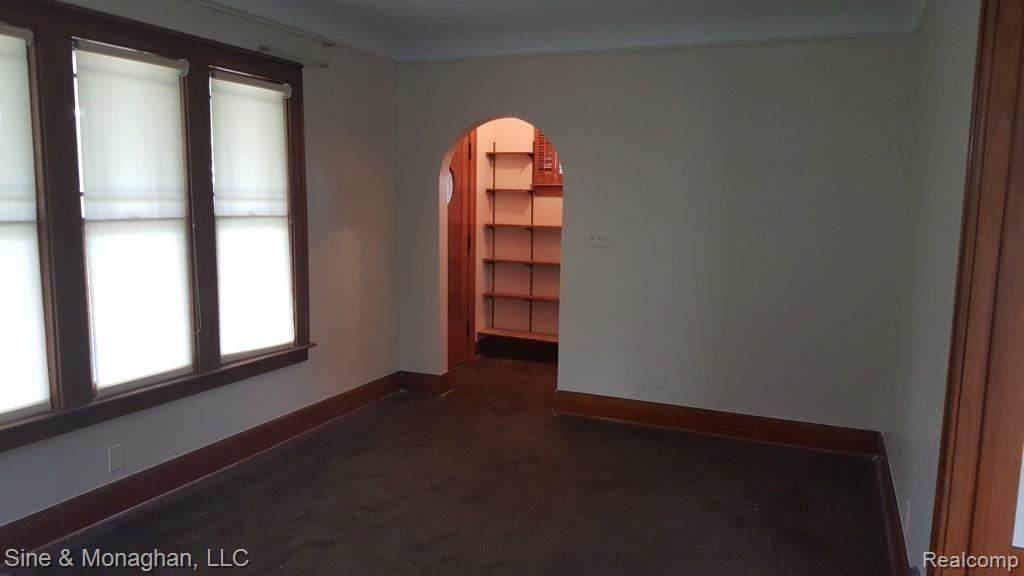 970 Rivard Boulevard Grosse Pointe, MI 48230 - Photo 3 of 12 20150620_103943.jpg
