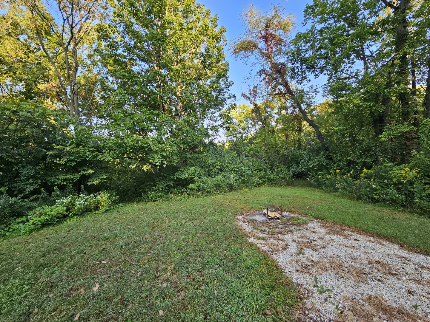 1982 North 3103rd Road Ottawa, IL 61350 - Photo 3 of 8 a view of a park with large trees
